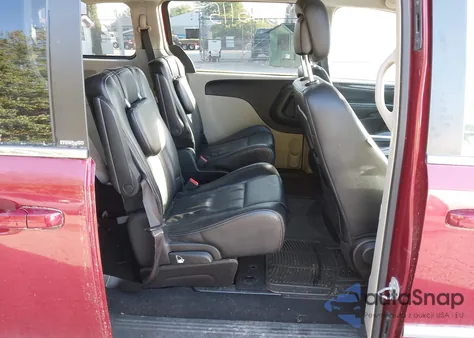 2014 Chrysler Town & Country Touring from USA, damaged, VIN 2C4RC1BG0ER176476